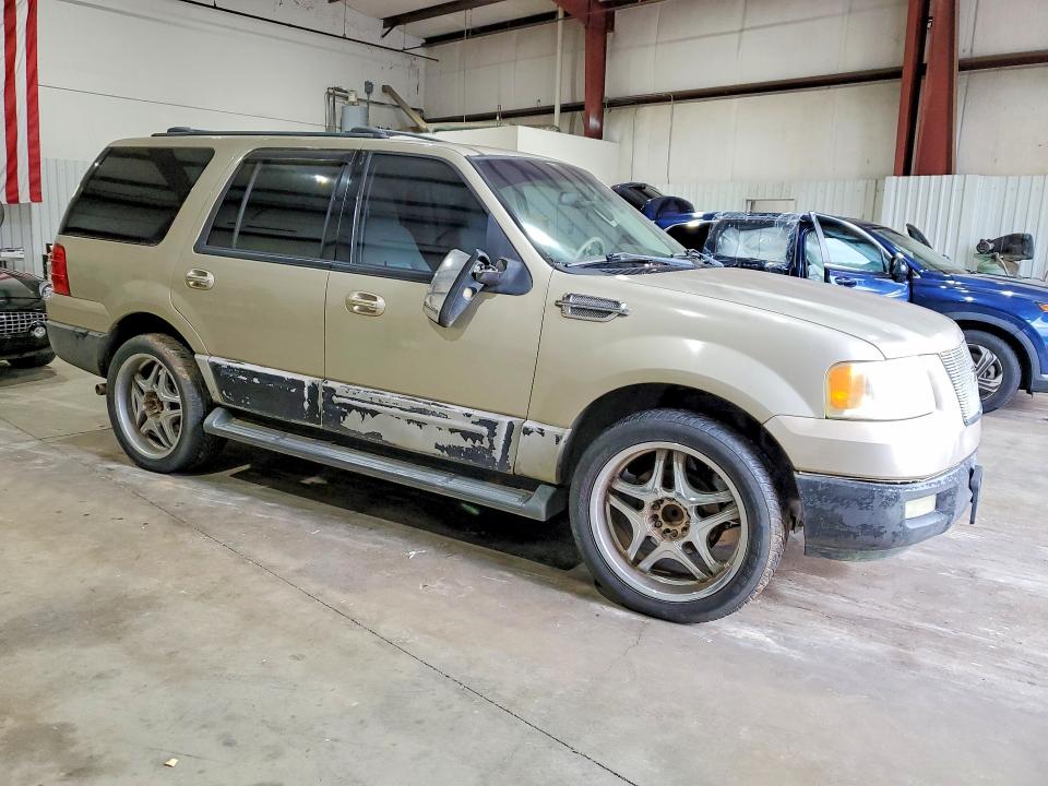 58308656 :رقم المزاد ، 1FMRU15WX4LA67106 vin ، 2004 Ford Expedition مزاد بيع