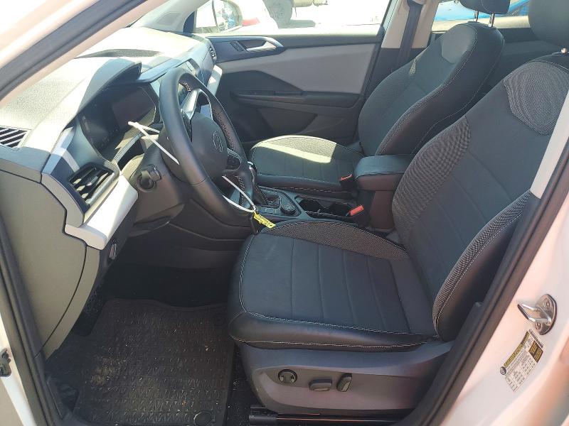 Продаж на аукціоні авто 2022 Volkswagen Taos, vin: 3VVWX7B22NM085071, номер лоту: 57010076