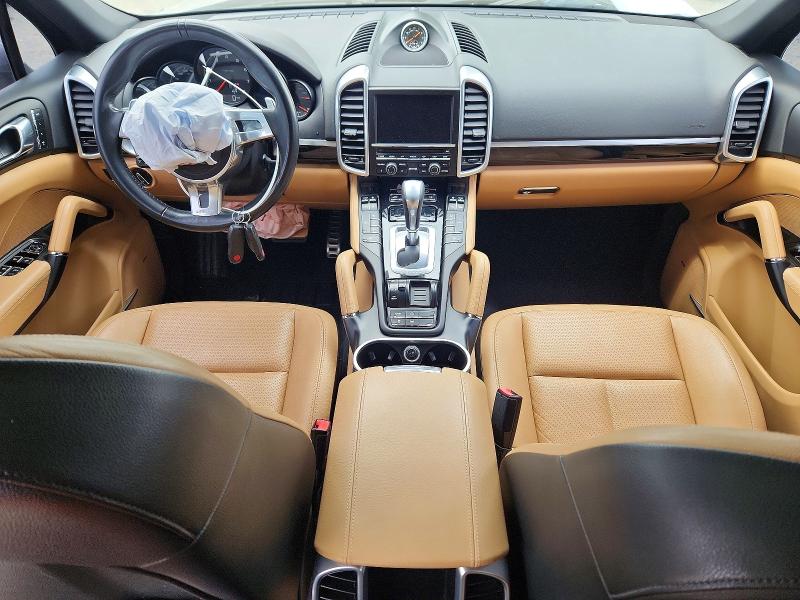 58272776 :رقم المزاد ، WP1AA2A21ELA94732 vin ، 2014 Porsche Cayenne مزاد بيع