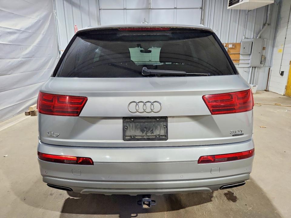57998676 :رقم المزاد ، WA1LAAF79HD042993 vin ، 2017 Audi Q7 مزاد بيع