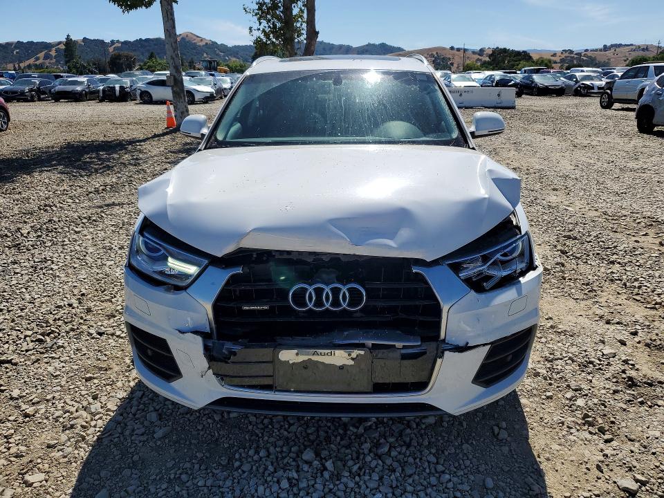 2017 Audi Q3 მანქანა იყიდება აუქციონზე, vin: WA1ECCFS0HR007622, აუქციონის ნომერი: 55560586