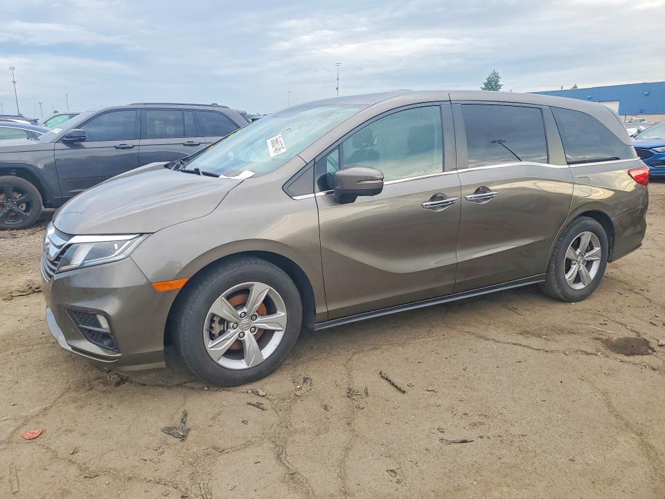 Продаж на аукціоні авто 2018 Honda Odyssey, vin: 5FNRL6H72JB044796, номер лоту: 56683746