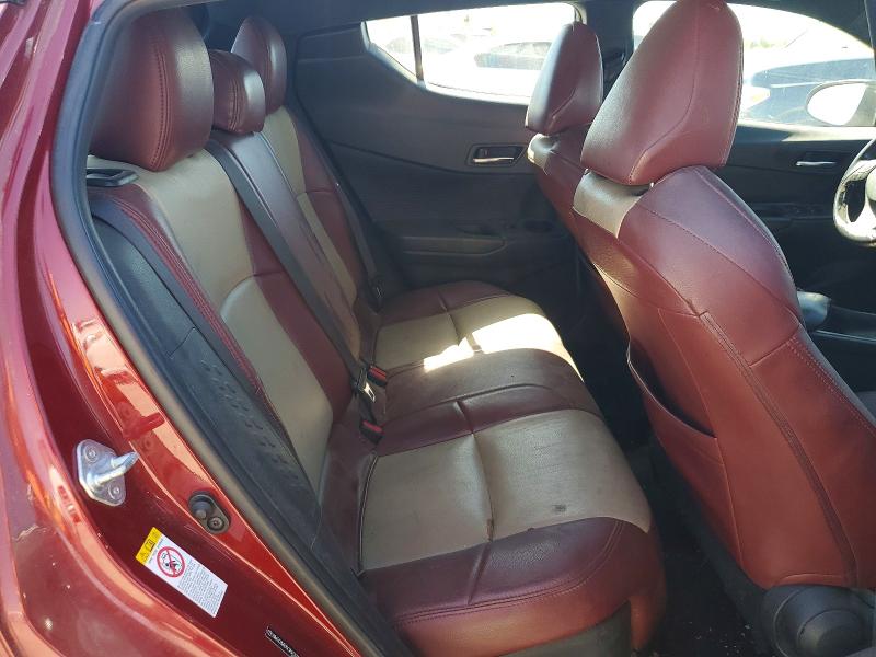 58377676 :رقم المزاد ، NMTKHMBXXJR031658 vin ، 2018 Toyota C-hr مزاد بيع