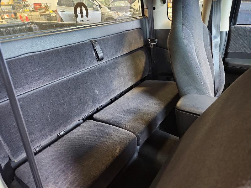 2001 Dodge Dakota მანქანა იყიდება აუქციონზე, vin: 1B7GL22Z21S241108, აუქციონის ნომერი: 55864006