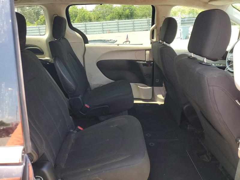 57870776 :رقم المزاد ، 2C4RC1FG2JR279144 vin ، 2018 Chrysler Pacifica مزاد بيع