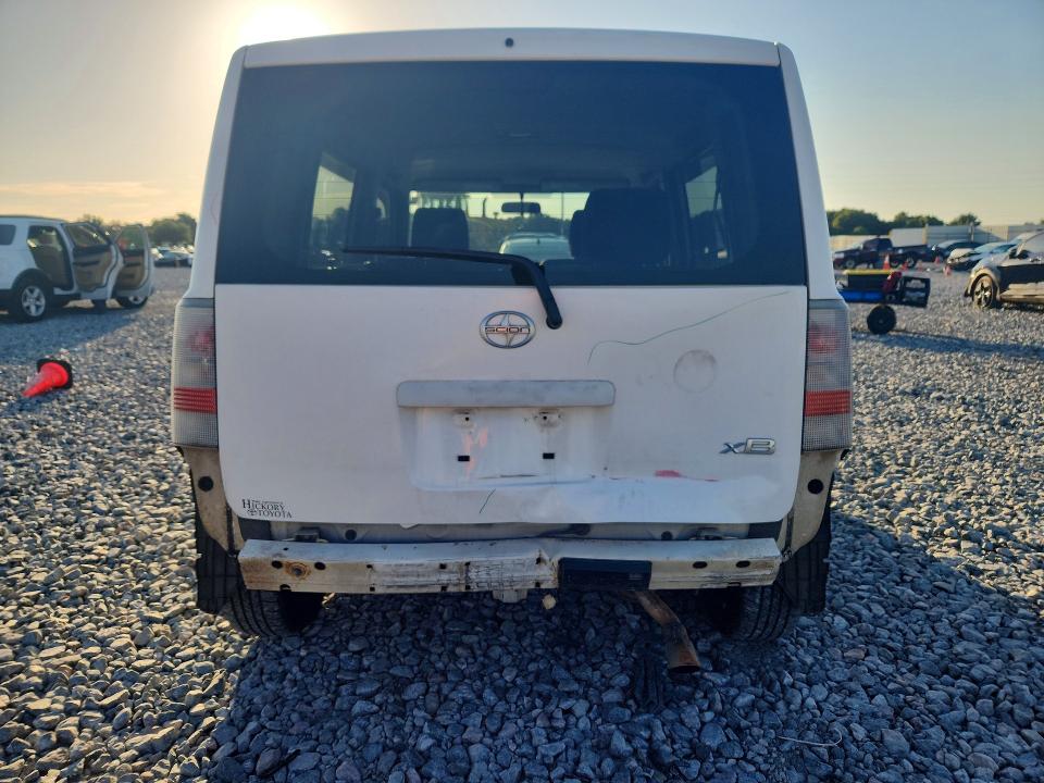 58488096 :رقم المزاد ، JTLKT324240152647 vin ، 2004 Toyota Scion مزاد بيع