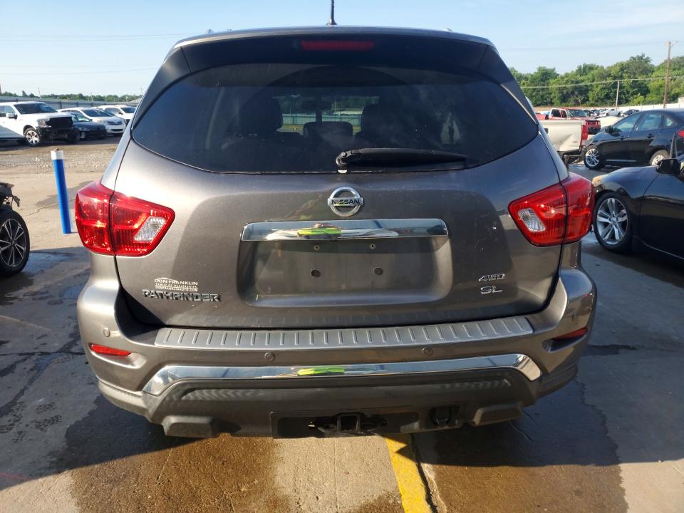 57814896 :رقم المزاد ، 5N1DR2MM9JC604237 vin ، 2018 Nissan Pathfinder مزاد بيع