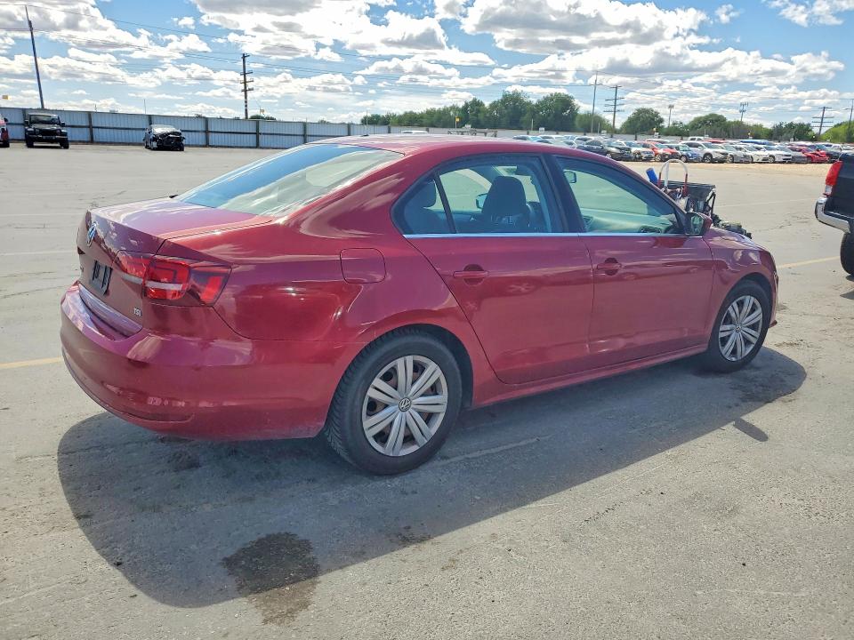 56701436 :رقم المزاد ، 3VW2B7AJ4HM389928 vin ، 2017 Volkswagen Jetta مزاد بيع