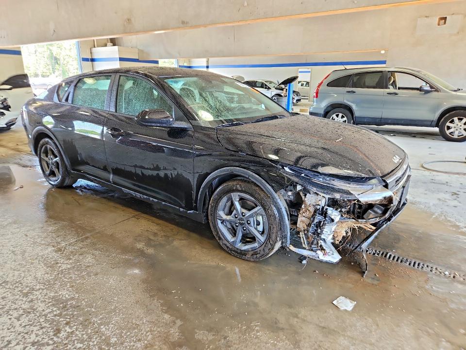 2026 Kia K4 მანქანა იყიდება აუქციონზე, vin: 3KPFT4DE3TE251203, აუქციონის ნომერი: 57354066