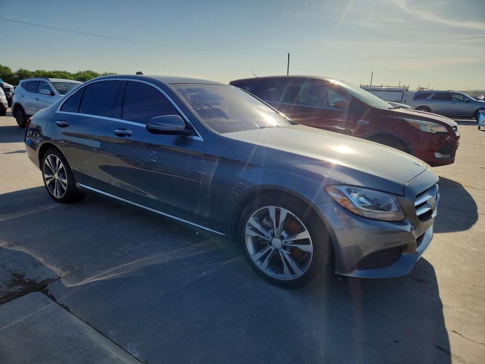 Продажа на аукционе авто 2017 Mercedes-benz C, vin: 55SWF4JB8HU176466, номер лота: 55622686