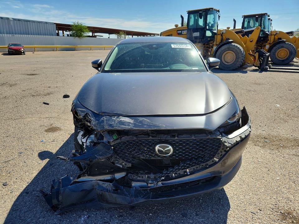 57693786 :رقم المزاد ، 3MVDMABL0MM210537 vin ، 2021 Mazda Cx-30 مزاد بيع