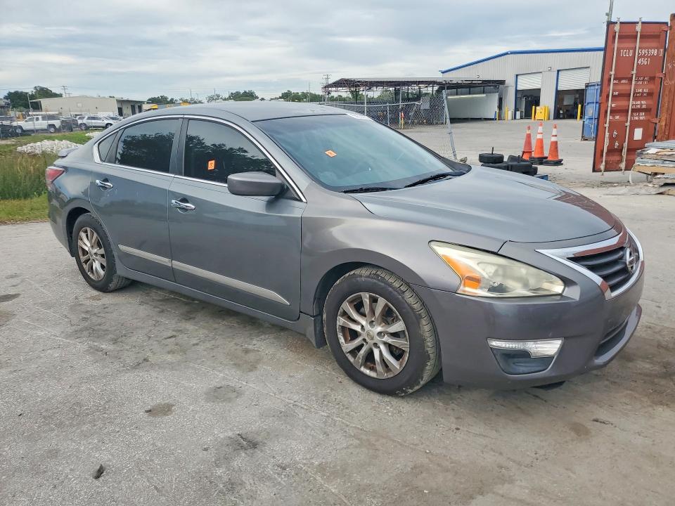 2015 Nissan Altima მანქანა იყიდება აუქციონზე, vin: 1N4AL3AP5FC166262, აუქციონის ნომერი: 56614716