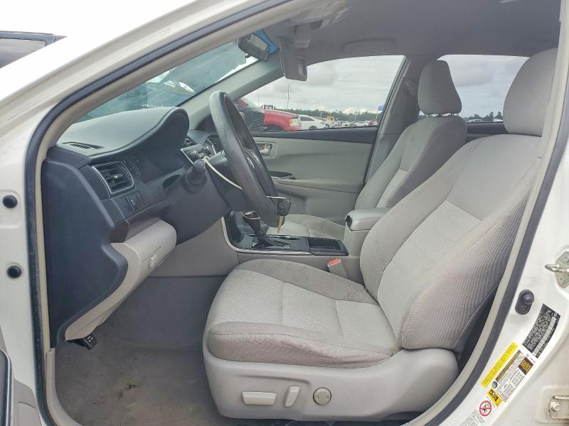 57318356 :رقم المزاد ، 4T4BF1FK6FR457646 vin ، 2015 Toyota Camry مزاد بيع