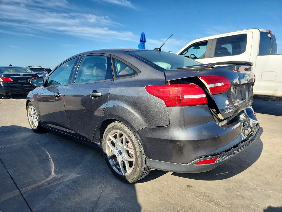 57727886 :رقم المزاد ، 1FADP3F20FL227922 vin ، 2015 Ford Focus مزاد بيع