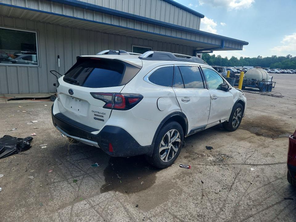 59228946 :رقم المزاد ، 4S4BTAPC1N3248538 vin ، 2022 Subaru Outback مزاد بيع