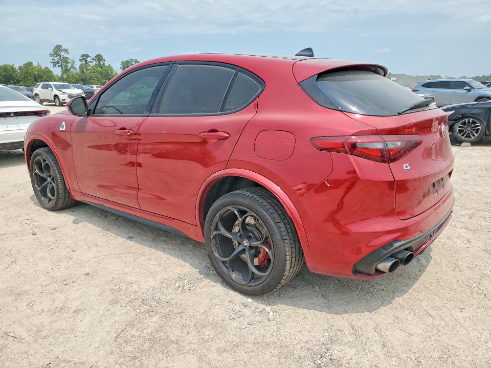 58890716 :رقم المزاد ، ZASFAKEV4J7C11211 vin ، 2018 Alfa Romeo Stelvio مزاد بيع