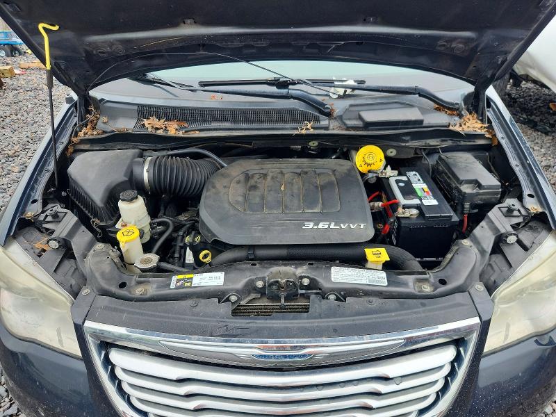 58479076 :رقم المزاد ، 2C4RC1BG6DR820965 vin ، 2013 Chrysler Town & Country مزاد بيع