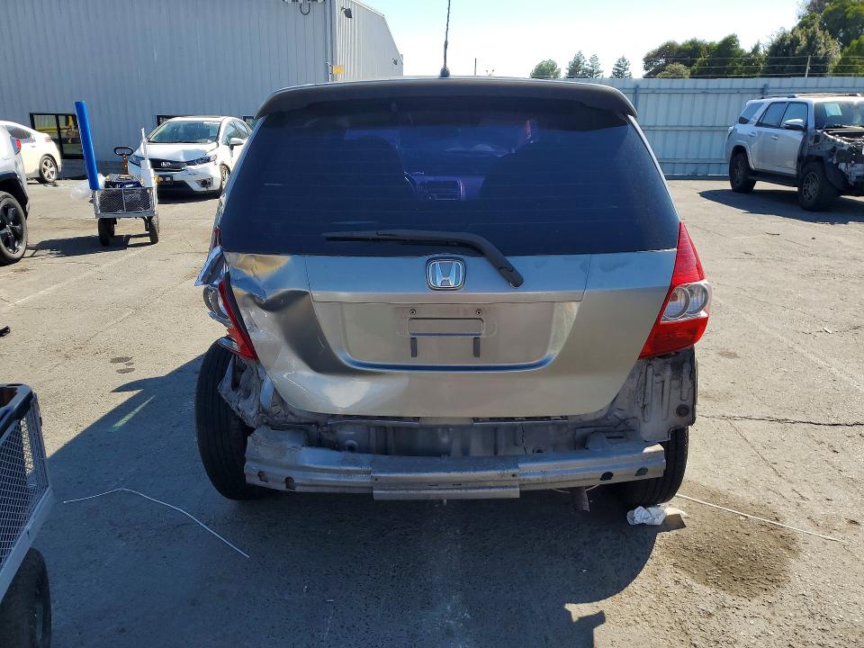 Продажа на аукционе авто 2008 Honda Fit, vin: JHMGD38638S021436, номер лота: 57793846