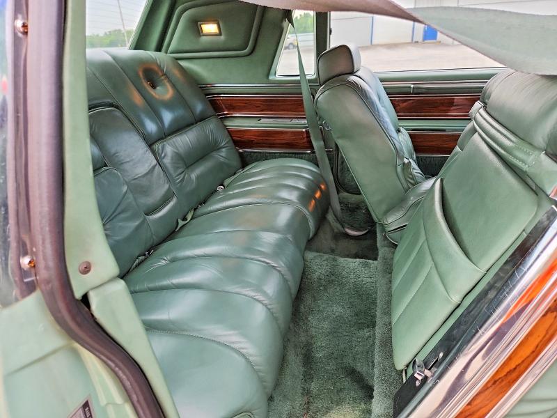 1981 Lincoln Mark Vi მანქანა იყიდება აუქციონზე, vin: 1MRBP95F8BY665459, აუქციონის ნომერი: 59288166