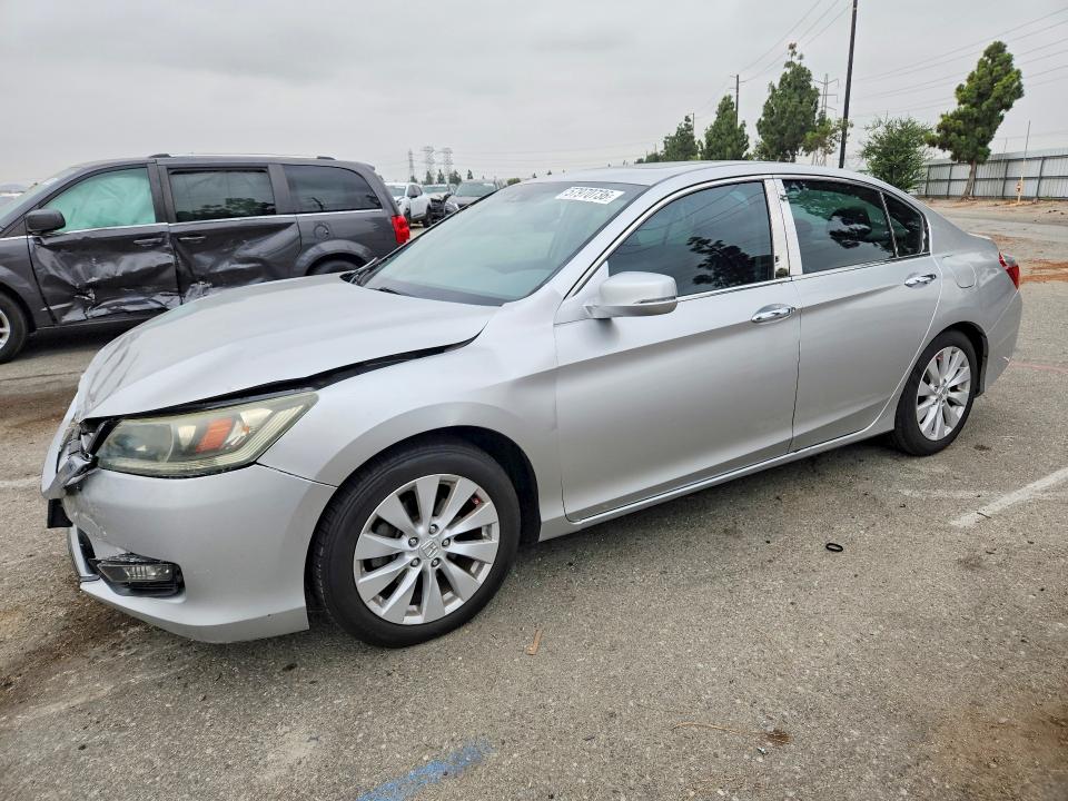 Auction sale of the 2015 Honda Accord, vin: 1HGCR2F85FA020583, lot number: 57970736
