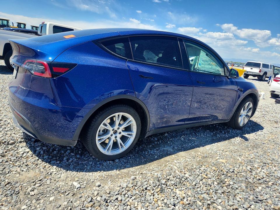 56144766 :رقم المزاد ، 7SAYGAEEXRF023506 vin ، 2024 Tesla Model Y مزاد بيع