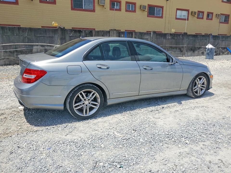 2013 Mercedes-benz C მანქანა იყიდება აუქციონზე, vin: WDDGF8AB6DA812274, აუქციონის ნომერი: 57634486