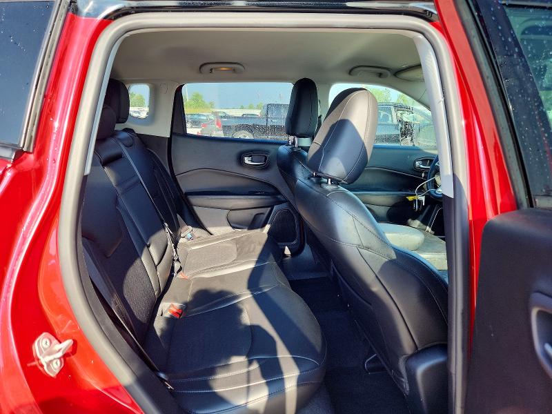 58977976 :رقم المزاد ، 3C4NJCBB6JT300357 vin ، 2018 Jeep Compass مزاد بيع