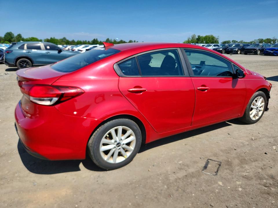 59076896 :رقم المزاد ، 3KPFL4A7XHE120797 vin ، 2017 Kia Forte مزاد بيع