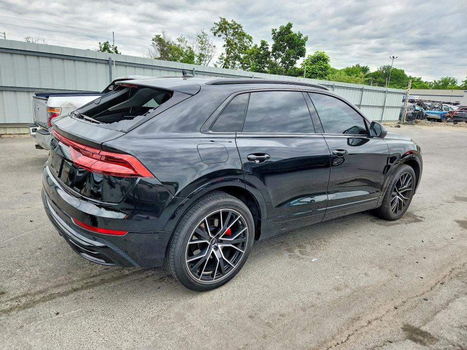 2022 Audi Q8 მანქანა იყიდება აუქციონზე, vin: WA1EVBF11ND001235, აუქციონის ნომერი: 57829156