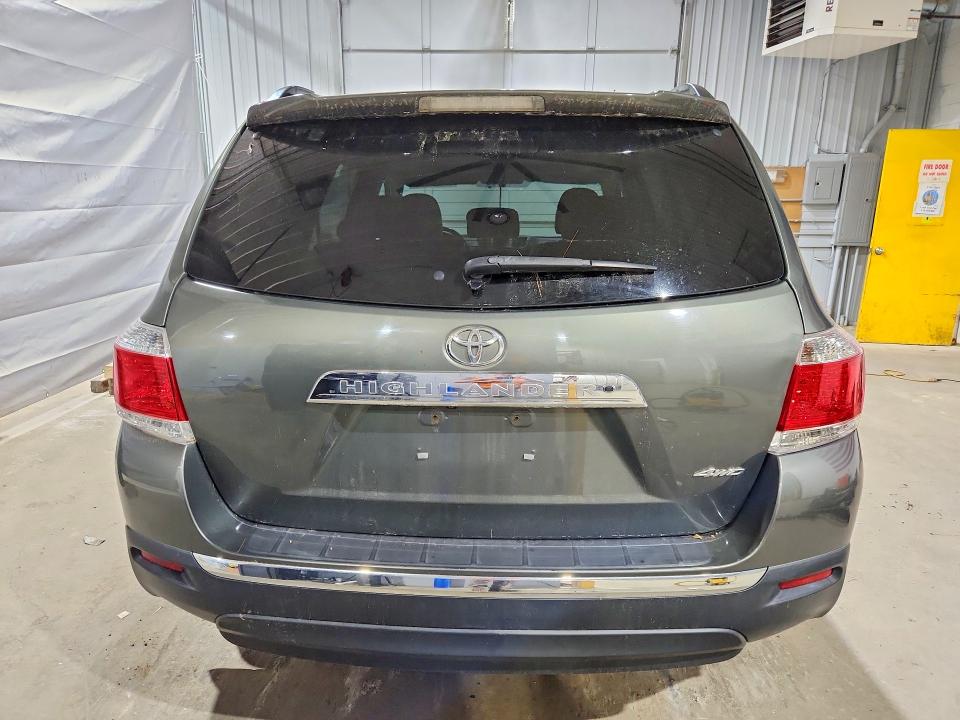 2012 Toyota Highlander მანქანა იყიდება აუქციონზე, vin: 5TDBK3EH0CS119137, აუქციონის ნომერი: 57520306