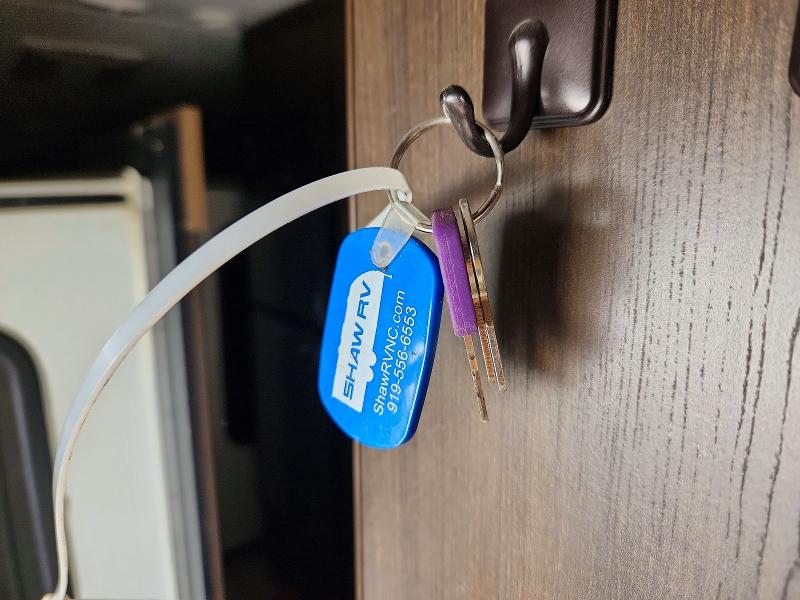 Aukcja sprzedaży 2020 Keys Sg253 Fw Re, vin: 4YDF25329L3100421, numer aukcji: 54415096