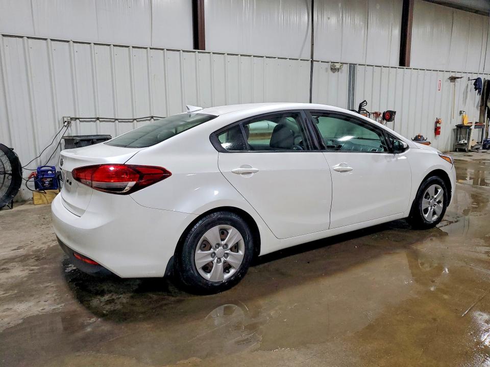 Продажа на аукционе авто 2018 Kia Forte, vin: 3KPFL4A72JE268500, номер лота: 58985736