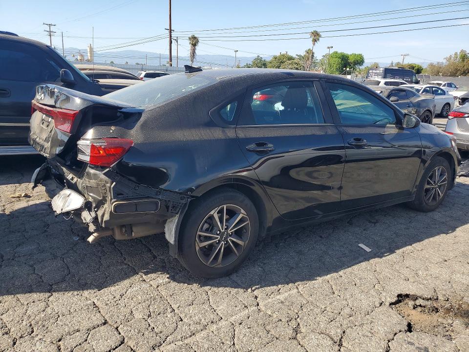 57247356 :رقم المزاد ، 3KPF24AD0PE508502 vin ، 2023 Kia Forte مزاد بيع