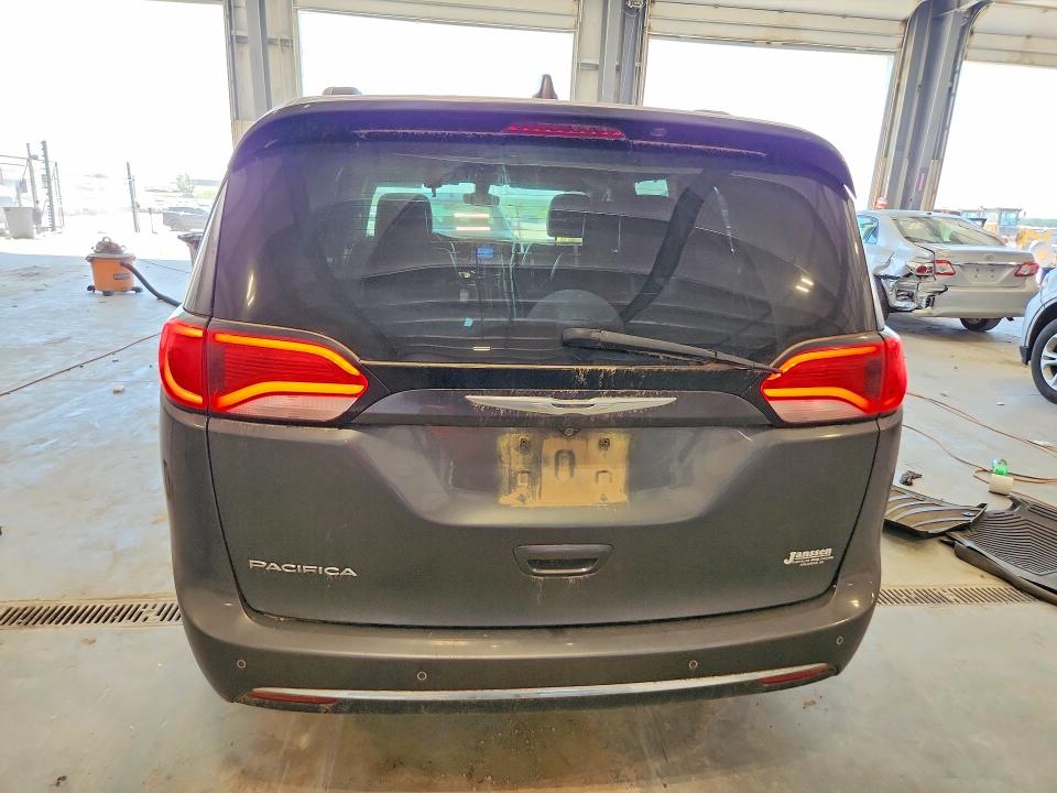 2017 Chrysler Pacifica მანქანა იყიდება აუქციონზე, vin: 2C4RC1BG0HR511157, აუქციონის ნომერი: 57623576