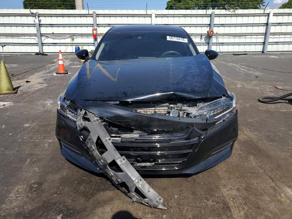 56715416 :رقم المزاد ، 1HGCV1F18JA244433 vin ، 2018 Honda Accord مزاد بيع