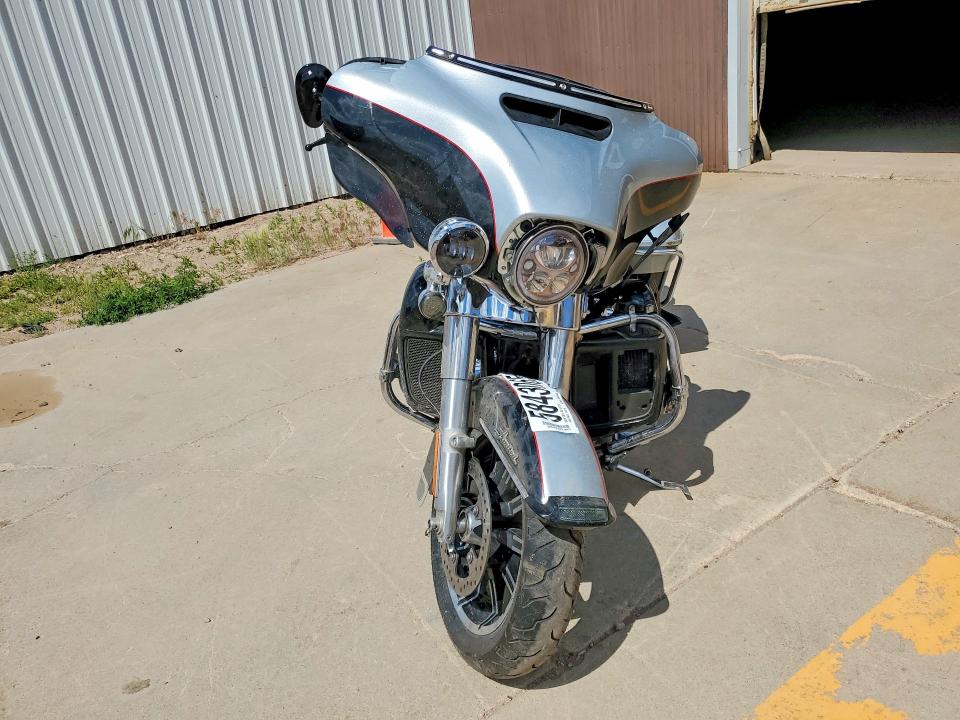 58430656 :رقم المزاد ، 1HD1KEL1XFB694451 vin ، 2015 Harley-davidson Flhtk مزاد بيع