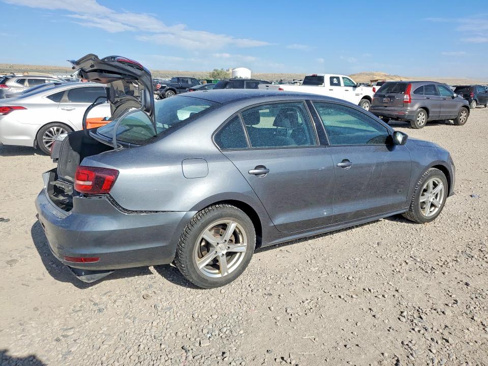 58308646 :رقم المزاد ، 3VW167AJ5GM387359 vin ، 2016 Volkswagen Jetta مزاد بيع