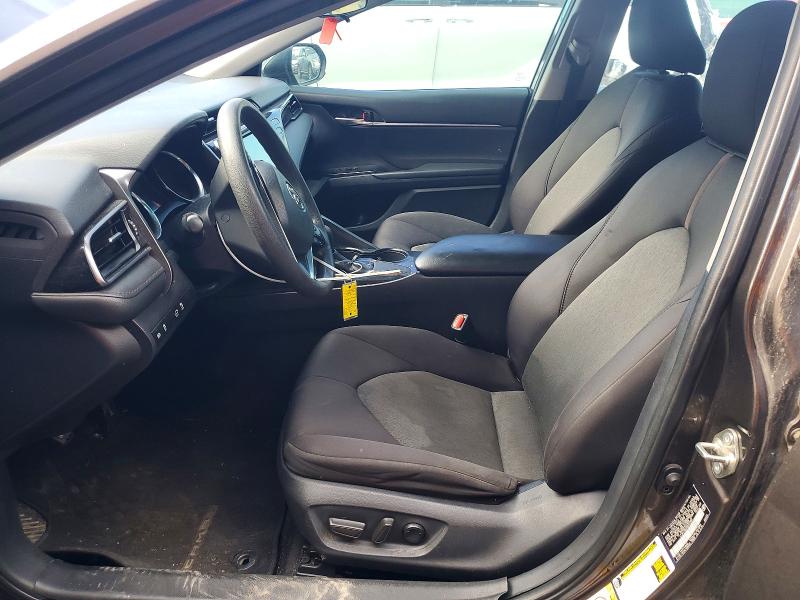 58117246 :رقم المزاد ، 4T1B11HKXKU703968 vin ، 2019 Toyota Camry مزاد بيع