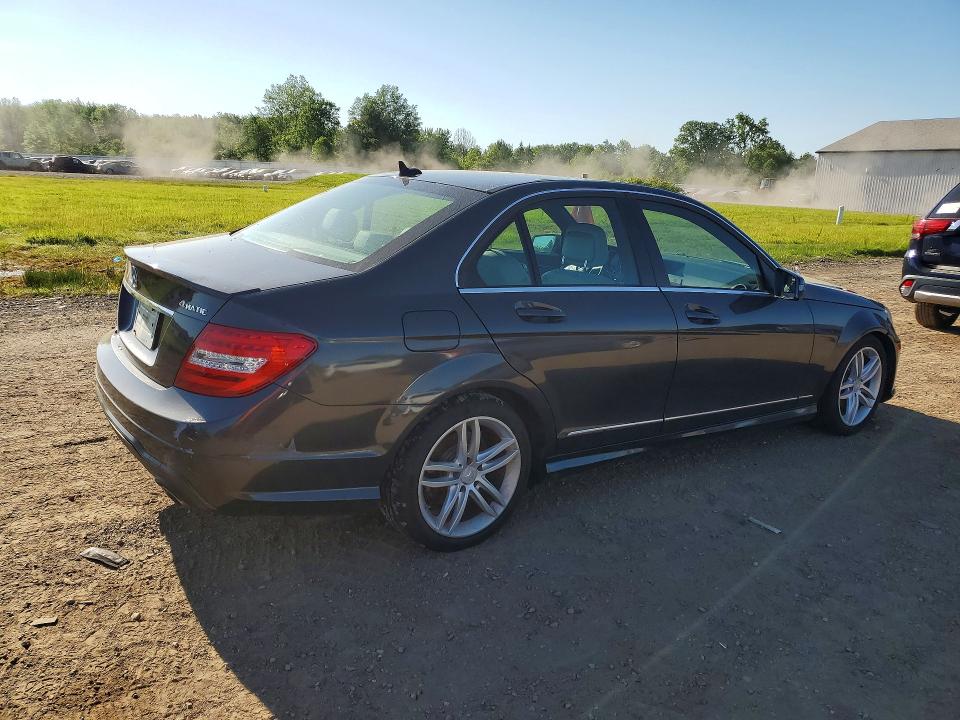 Продаж на аукціоні авто 2013 Mercedes-benz C, vin: WDDGF8AB5DA840065, номер лоту: 55754236