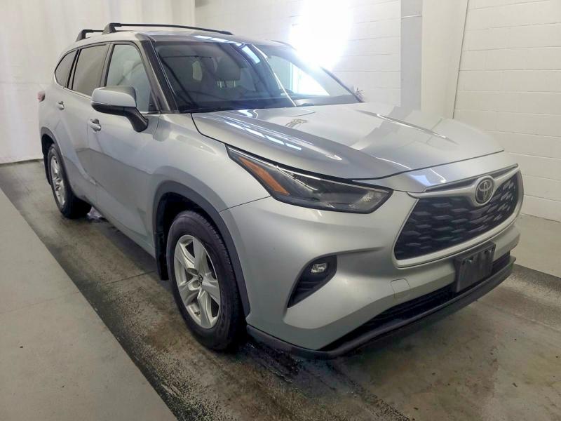 56471286 :رقم المزاد ، 5TDBZRBH9NS577099 vin ، 2022 Toyota Highlander مزاد بيع