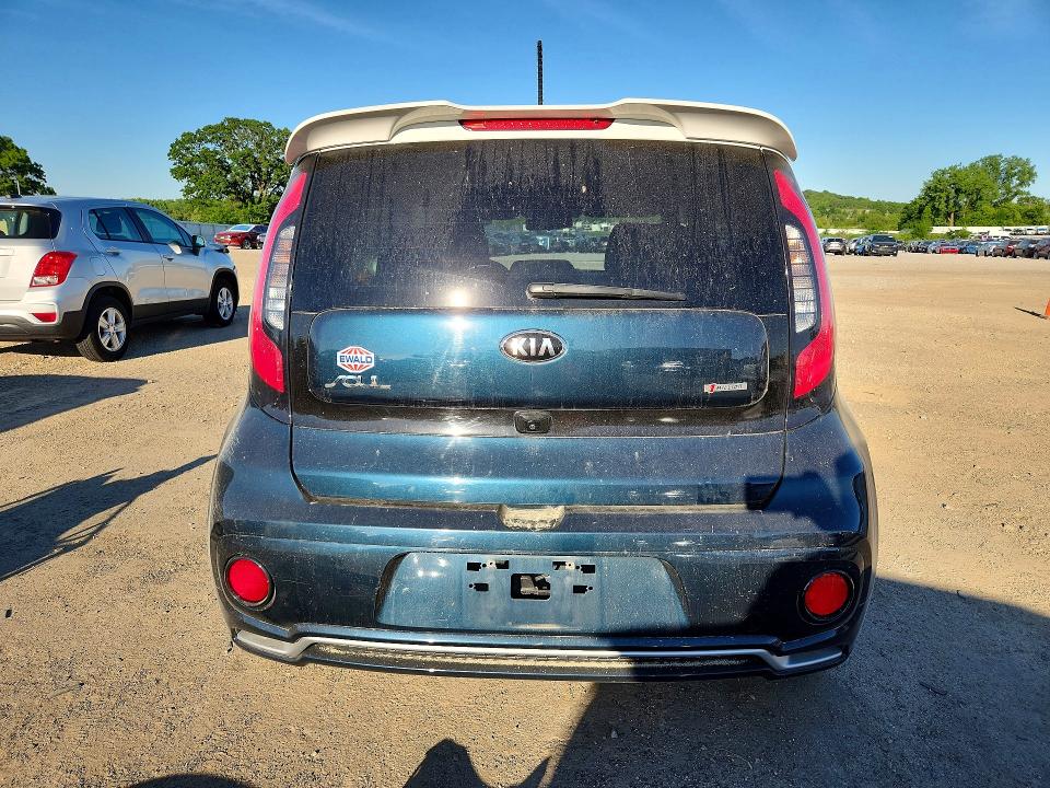 Продаж на аукціоні авто 2018 Kia Soul, vin: KNDJP3A53J7601150, номер лоту: 55752216