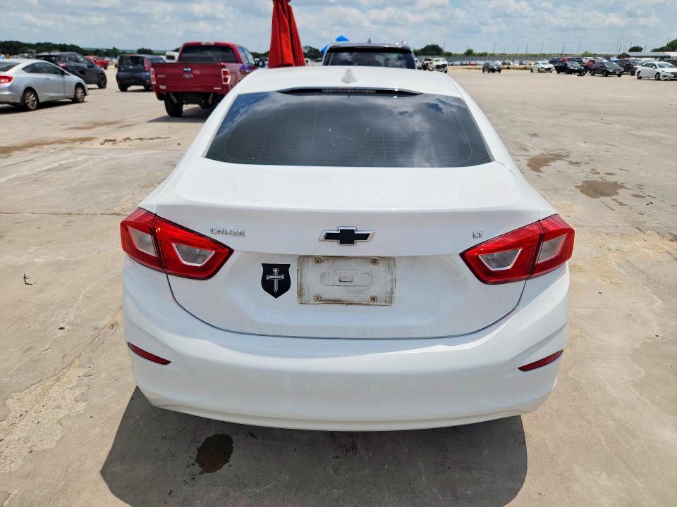 Продажа на аукционе авто 2018 Chevrolet Cruze, vin: 1G1BE5SM6J7163454, номер лота: 57573396