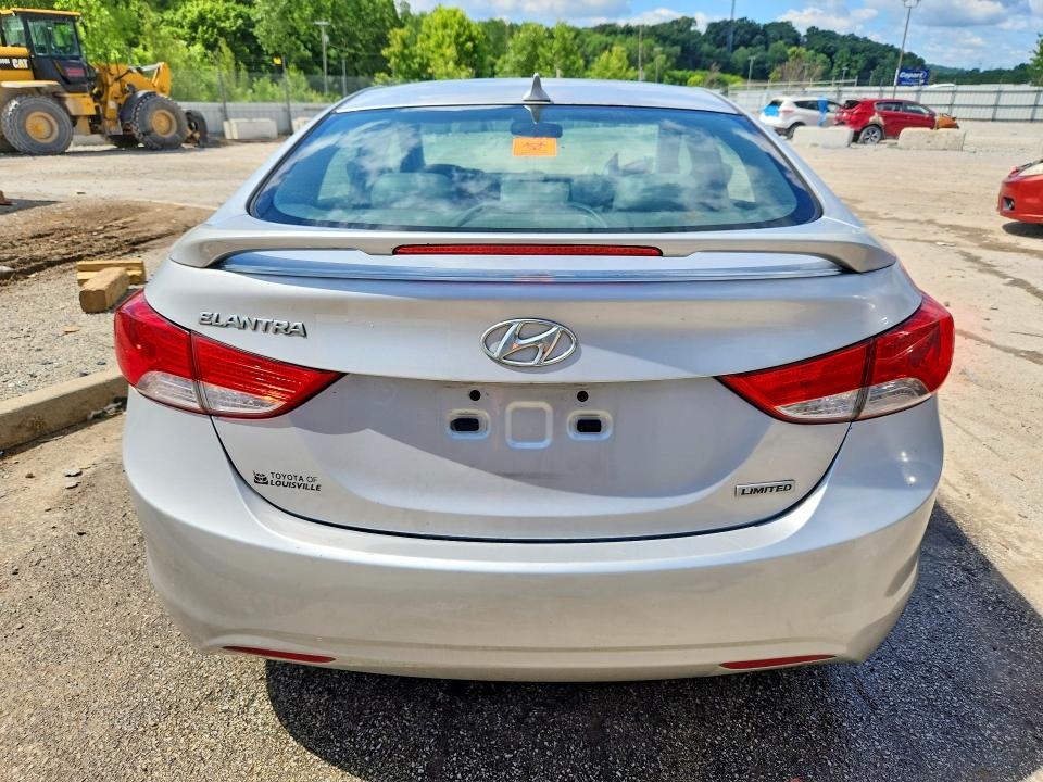 Продажа на аукционе авто 2013 Hyundai Elantra, vin: KMHDH4AE0DU780782, номер лота: 57403046