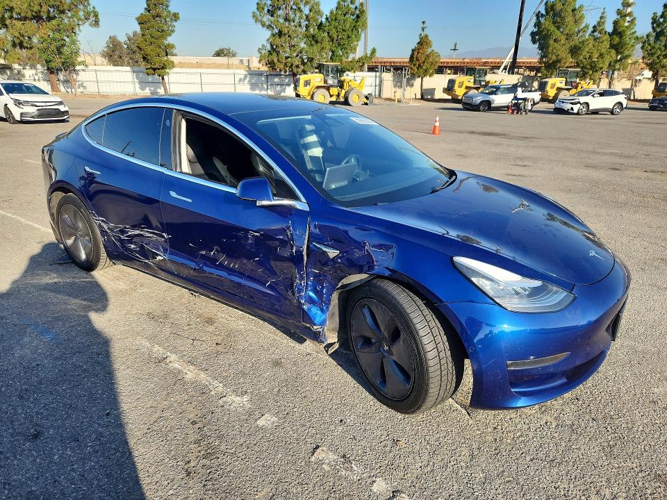 56658326 :رقم المزاد ، 5YJ3E1EB7LF617187 vin ، 2020 Tesla Model 3 مزاد بيع