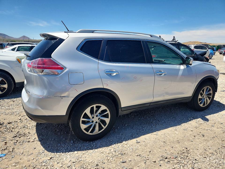 2015 Nissan Rogue მანქანა იყიდება აუქციონზე, vin: 5N1AT2MV0FC902678, აუქციონის ნომერი: 55629536