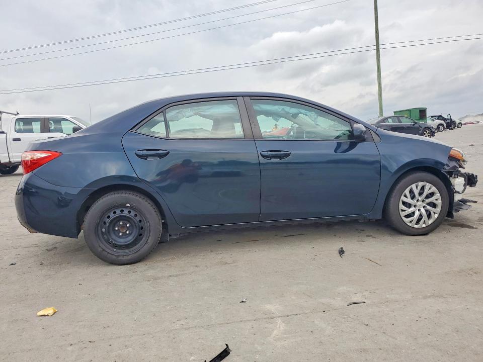 2017 Toyota Corolla მანქანა იყიდება აუქციონზე, vin: 5YFBURHE9HP717807, აუქციონის ნომერი: 59129946