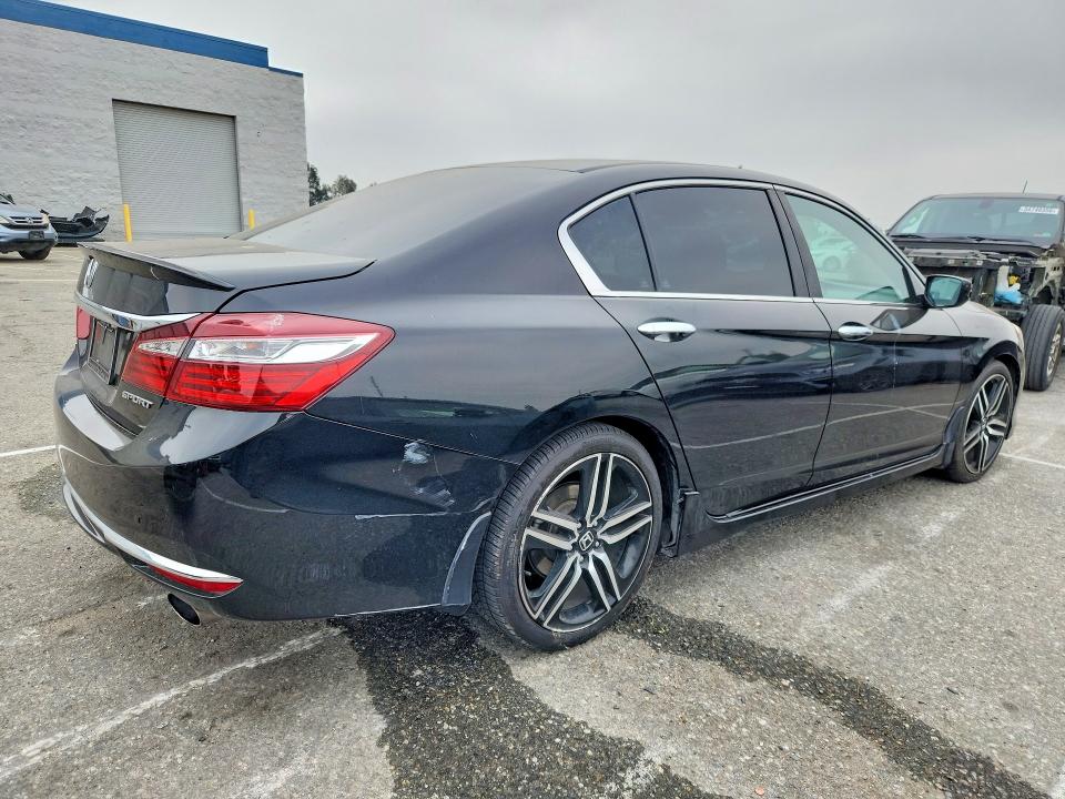 Продаж на аукціоні авто 2017 Honda Accord, vin: 1HGCR2F51HA055498, номер лоту: 55930586