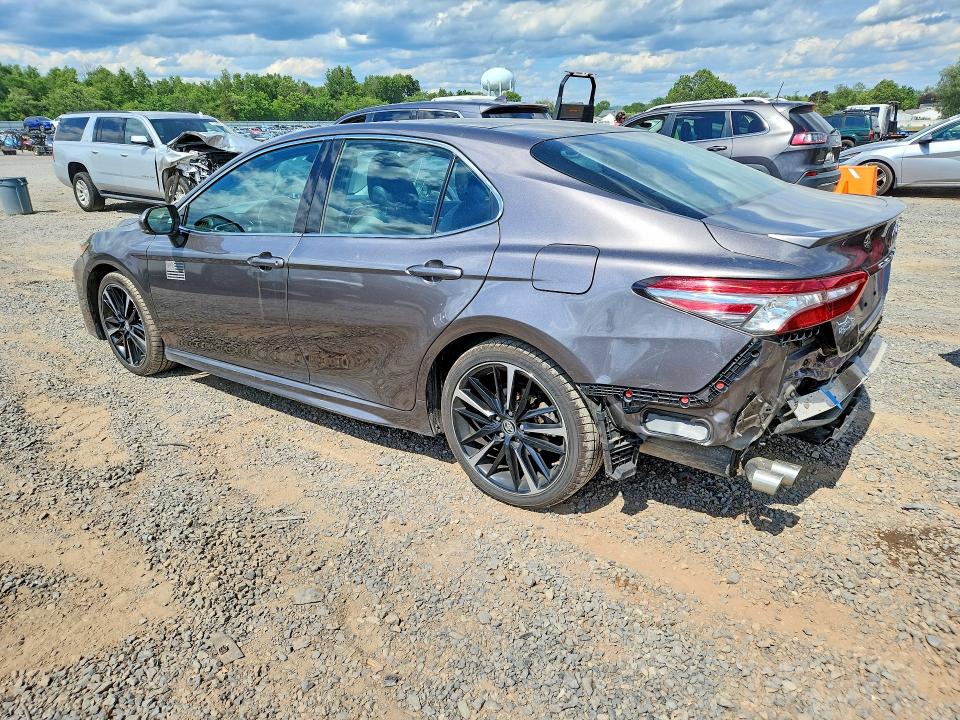 2018 Toyota Camry მანქანა იყიდება აუქციონზე, vin: 4T1B61HK9JU135244, აუქციონის ნომერი: 57814456