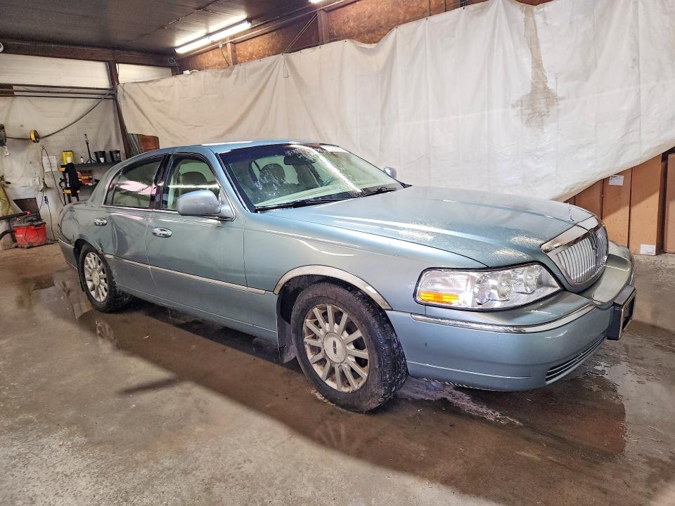 2006 Lincoln Town Car მანქანა იყიდება აუქციონზე, vin: 1LNHM81V46Y624325, აუქციონის ნომერი: 55762996
