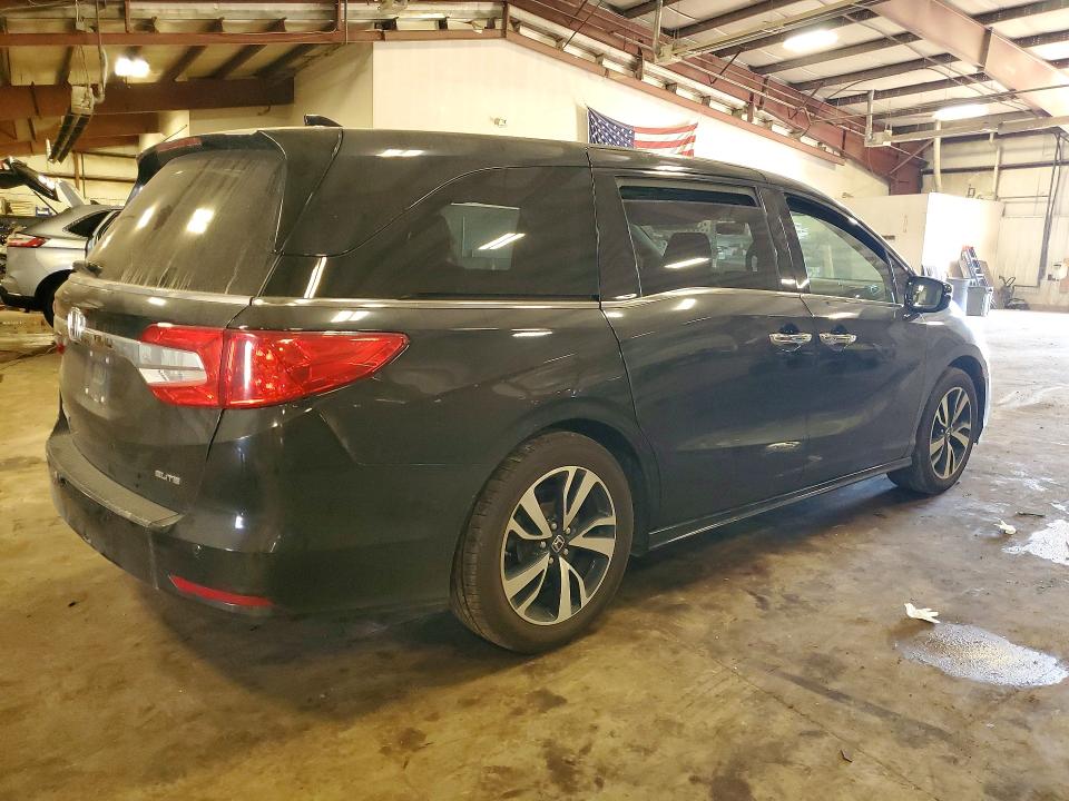 Продажа на аукционе авто 2018 Honda Odyssey, vin: 5FNRL6H90JB105449, номер лота: 55726376